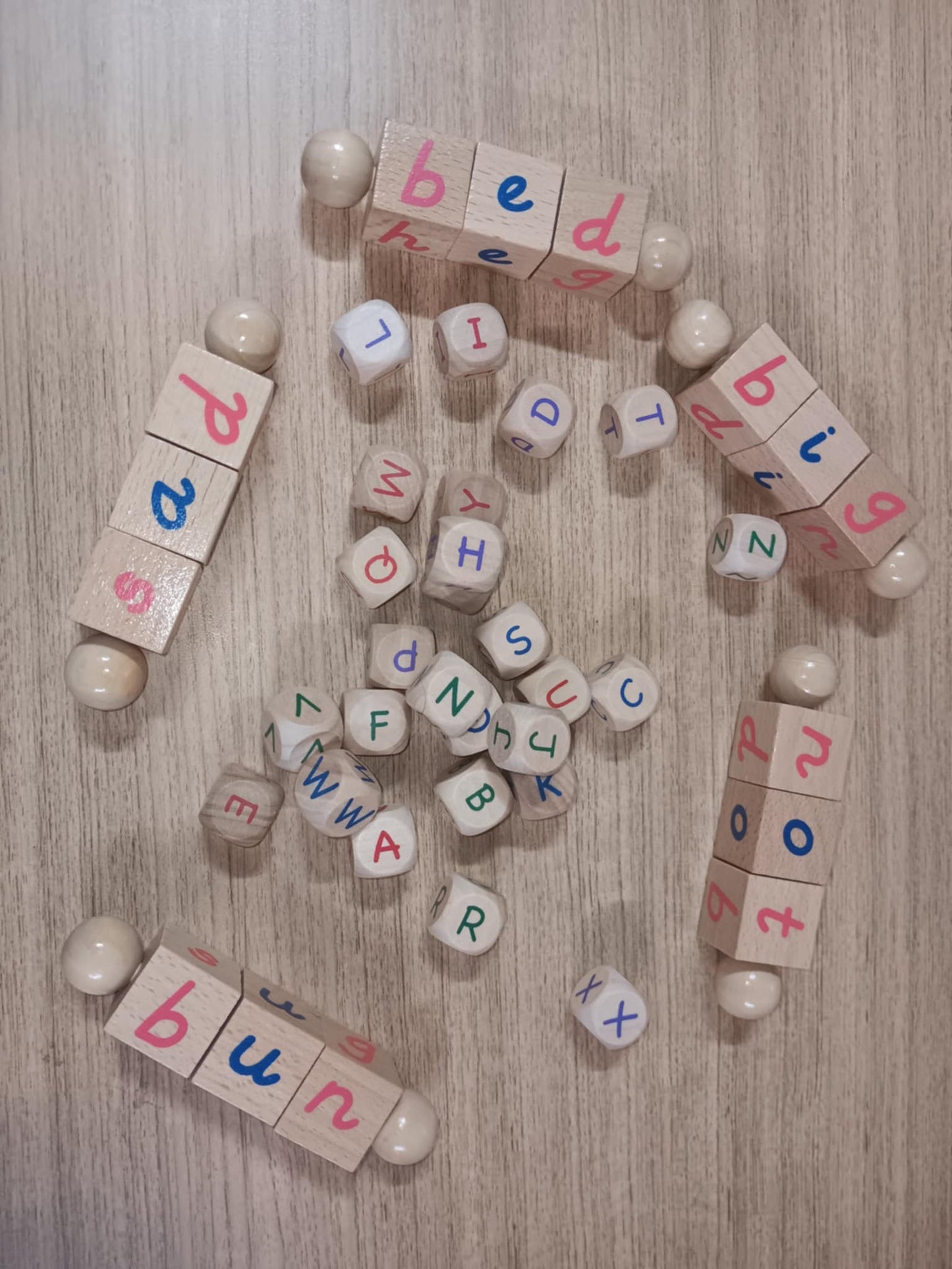 CVC Word Spin and Read Phonic Spelling Learning Game Word Cognitive Dice Pairing